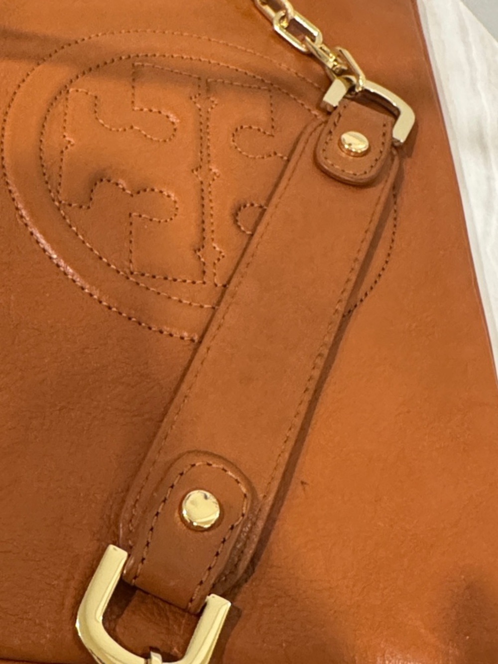 Tory Burch Bag Bombe Reva Brown Leather Logo Shoulder Bag Clutch with Gold Chain - Picture 17 of 17